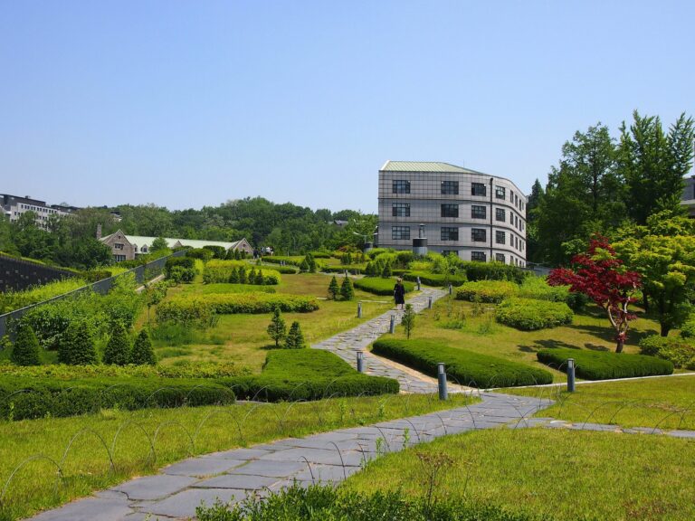 EWHA Women University (Sumber: pixabay.com)