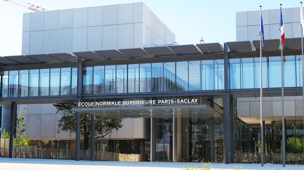 Université Paris-Saclay