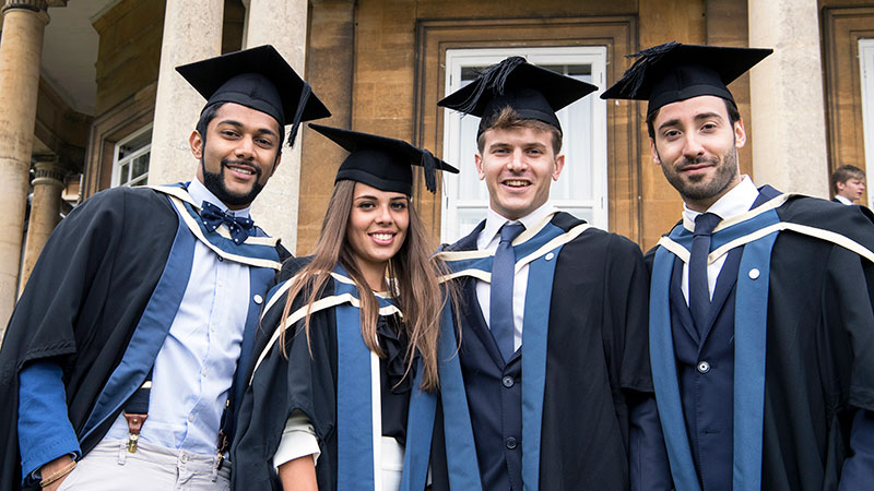group-of-graduates-800x450