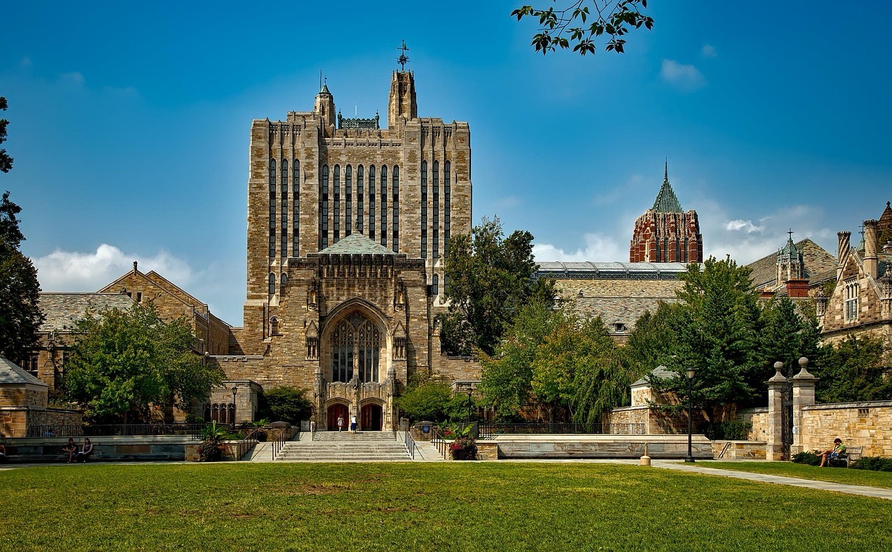 Cara Dapat Beasiswa Kuliah di Ivy League