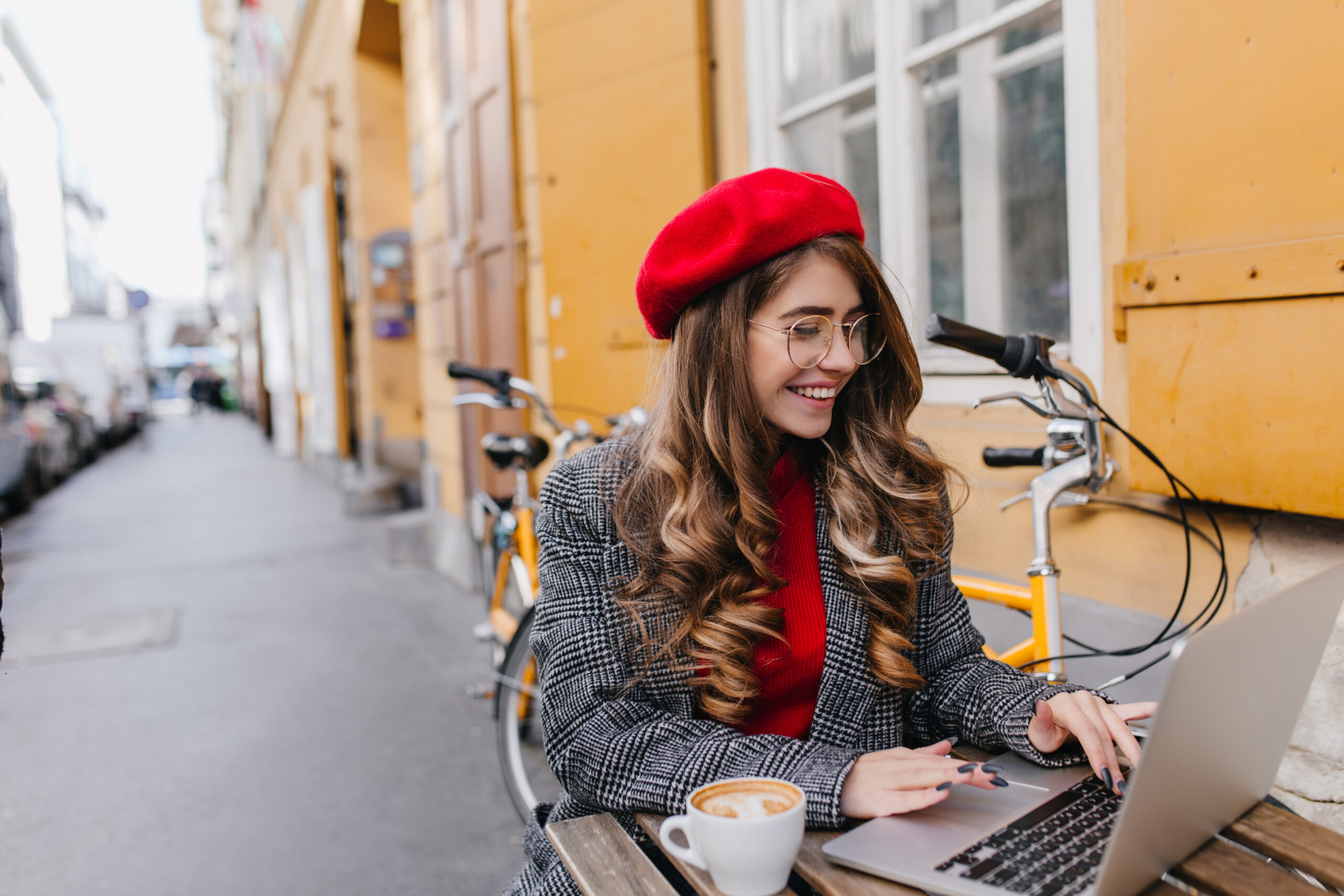 Beasiswa Fashion Design di Paris untuk Calon Desainer Muda