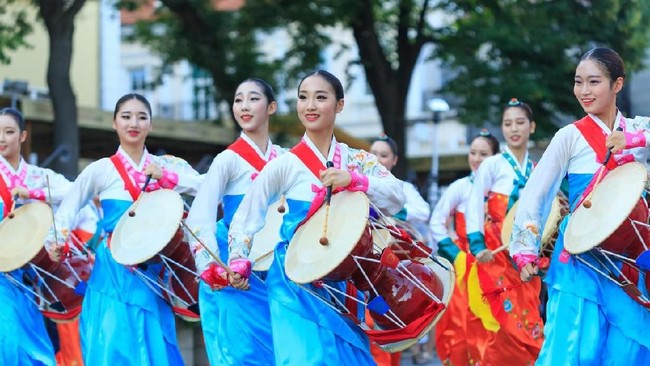 Keunikan Kesenian Tradisional Korea yang Bertahan di Era Modern
