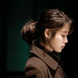 IU dalam drama My Mister (Gambar/instagram@@sendalcevit)
