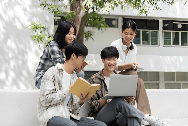 Tips Adaptasi Kuliah di Luar Negeri