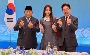 Carmen Hearts2Hearts bersama Presiden Indonesia dan Presiden Korea Selatan