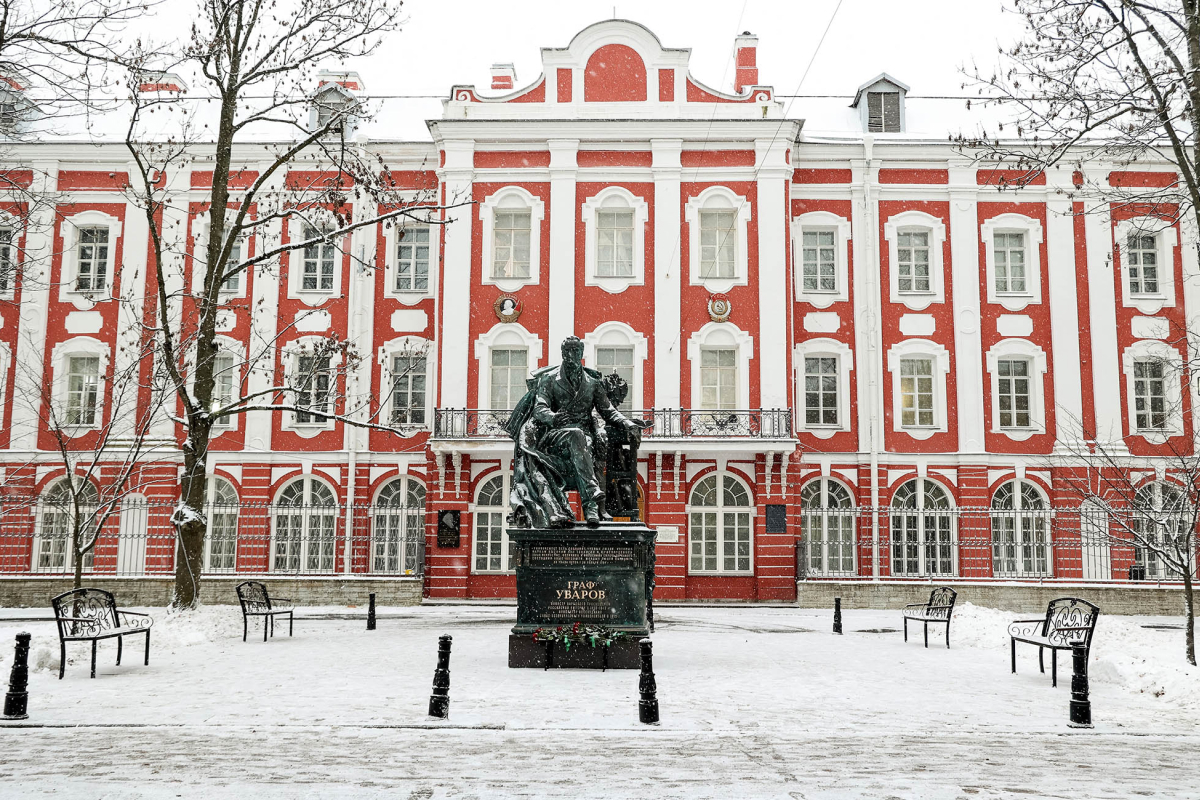 Mengintip St. Petersburg State University, Kampus Legendaris di Jantung Rusia