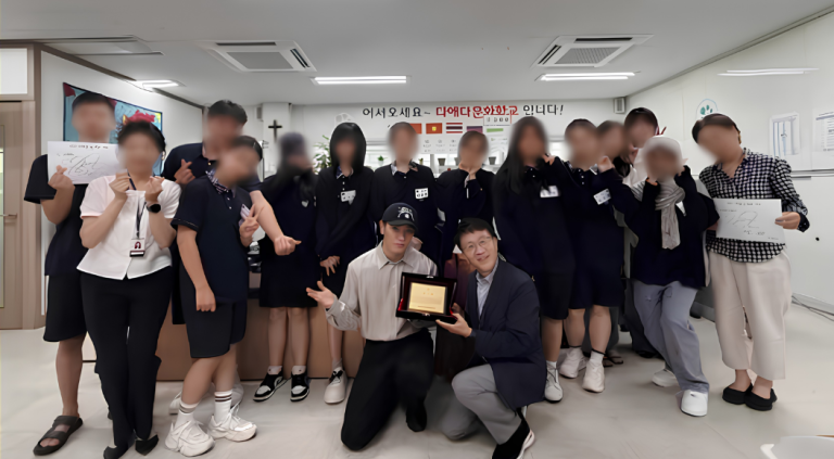 Bikin Haru! Taeyong NCT Ternyata Biayai Pendidikan Puluhan Murid Sejak Lama!